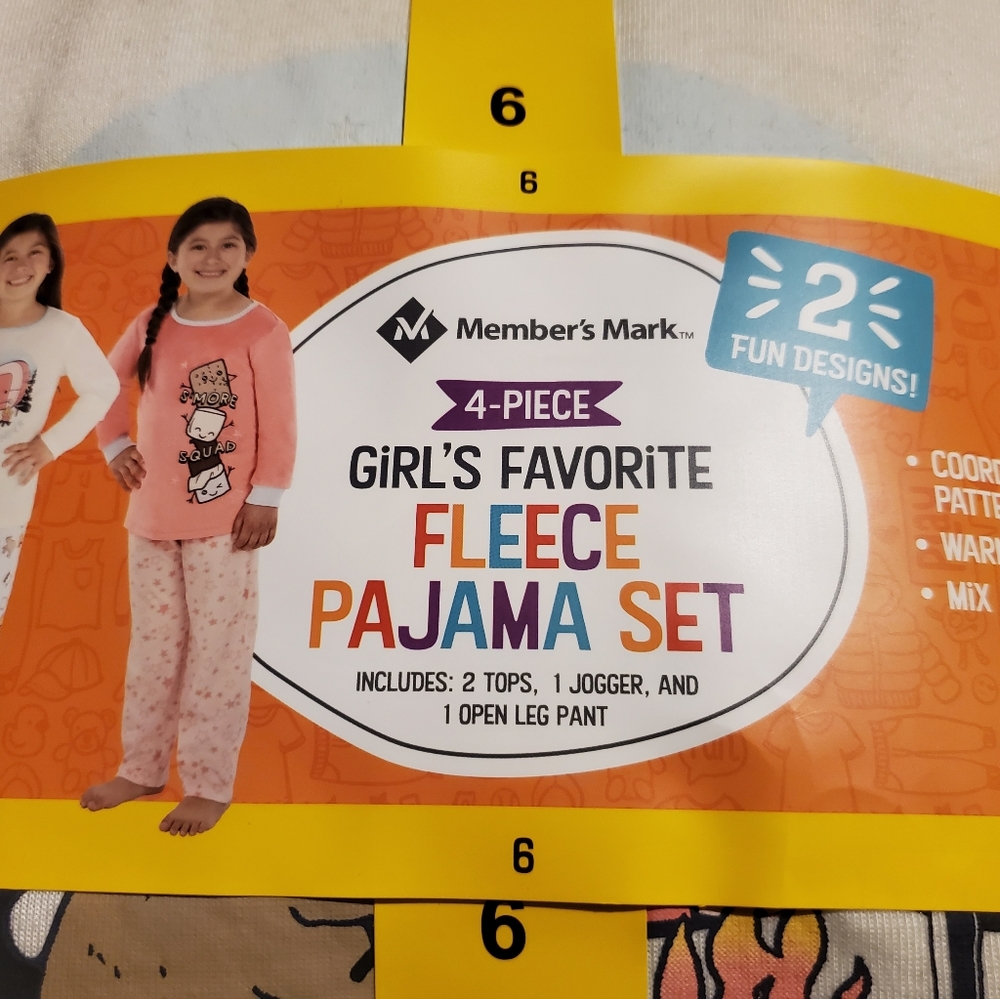 Girls pajamas 4 Pcs 2 sets size 6